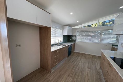 Photo of property in 79 Gossamer Drive, Pakuranga Heights, Auckland, 2010