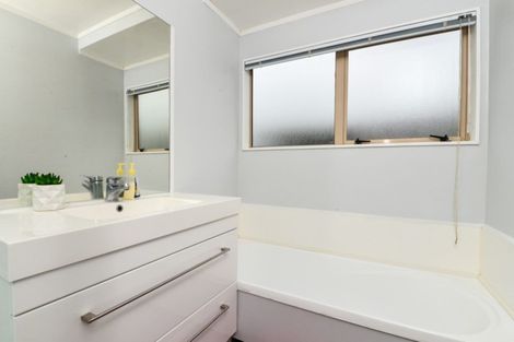 Photo of property in 37 Lloyd Drive, Nawton, Hamilton, 3200