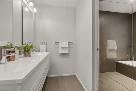 Photo of property in 2a Rushden Terrace, Red Beach, 0932