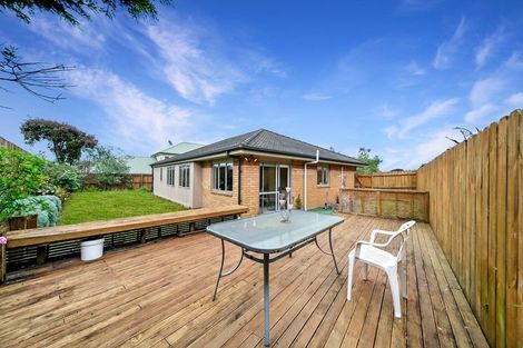 Photo of property in 14 Brunswick Rise, Mangere, Auckland, 2022