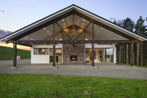 Photo of property in 132b Dormer Road, Waitoki, Helensville, 0875