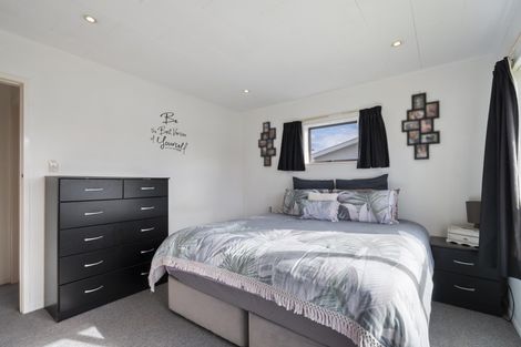 Photo of property in 23 Ferndale Place, Feilding, 4702