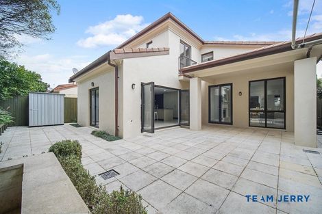 Photo of property in 27 Bridgefield Crescent, Flat Bush, Auckland, 2016