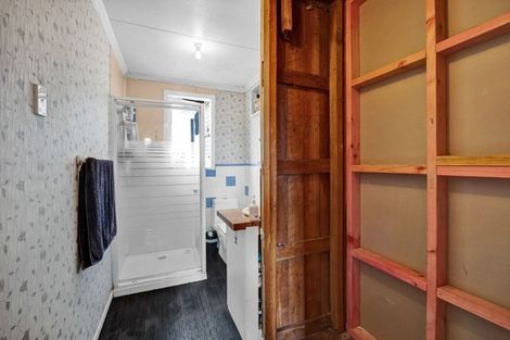 Photo of property in 11 Preston Street, Eltham, 4322