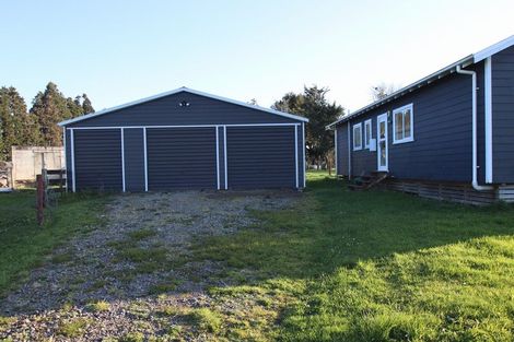 Photo of property in 20 Tariki Road South, Tariki, Stratford, 4390