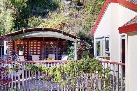 Photo of property in 37 Tyndall Street, Waiwhetu, Lower Hutt, 5010