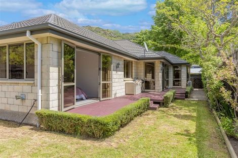 Photo of property in 1/69 Bowenvale Avenue, Cashmere, Christchurch, 8022