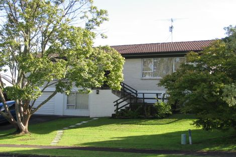 Photo of property in 1/31 Borrowdace Avenue, Botany Downs, Auckland, 2010