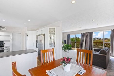 Photo of property in 13 Mcclintock Road, Massey, Auckland, 0614