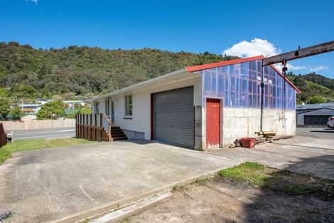 Photo of property in 51 Wairau Road, Picton, 7220