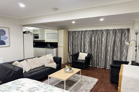 Photo of property in 1/38 Beulah Avenue, Rothesay Bay, Auckland, 0630