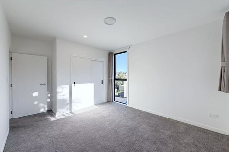 Photo of property in 13a King Richard Place, Browns Bay, Auckland, 0630