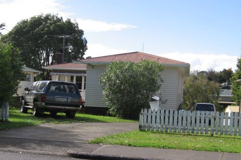 Photo of property in 43 Longburn Road, Henderson, Auckland, 0610