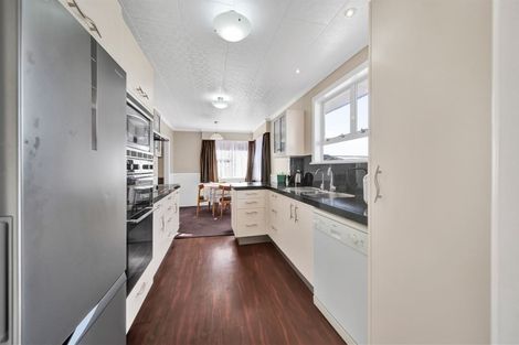 Photo of property in 8 Maire Street, Hawera, 4610