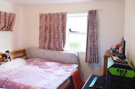 Photo of property in 70 Glendene Avenue, Glendene, Auckland, 0602