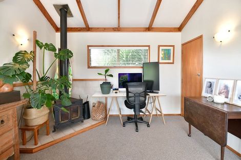 Photo of property in 33 Jelas Road, Red Beach, 0932