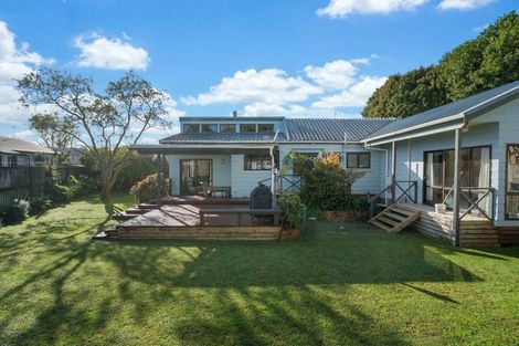 Photo of property in 77 Carnoustie Drive, Wattle Downs, Auckland, 2103