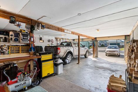 Photo of property in 13 Crossleigh Crescent, Balclutha, 9230