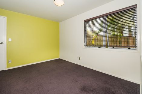 Photo of property in 34 Kiteroa Terrace, Rothesay Bay, Auckland, 0630