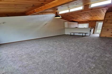 Photo of property in 2/15 Selwyn Crescent, Forrest Hill, Auckland, 0620