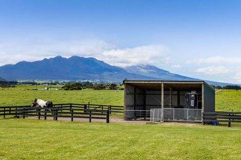 Photo of property in 253 Lwr Pitone Road, Pitone, New Plymouth, 4374