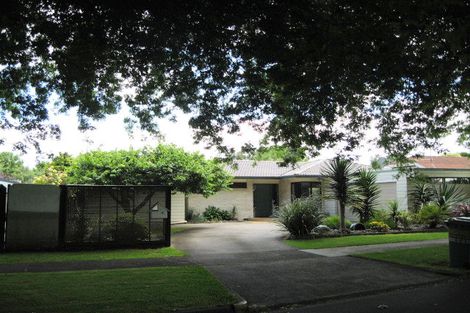 Photo of property in 4 Biscay Place, Conifer Grove, Takanini, 2112