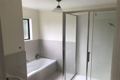 Photo of property in 2/48 Bellfield Road, Opaheke, Papakura, 2113