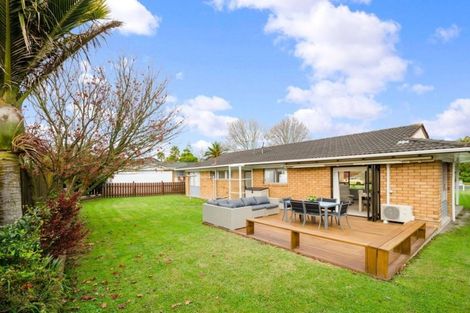 Photo of property in 2 Matuhi Rise, Henderson, Auckland, 0612