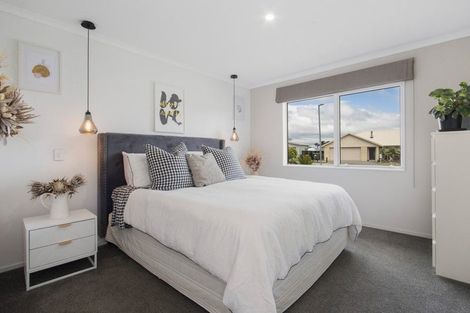 Photo of property in 7 Seafoam Place, Waihi Beach, 3611