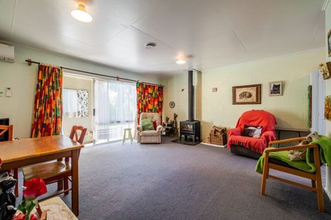 Photo of property in 17b Cambridge Street, Pahiatua, 4910