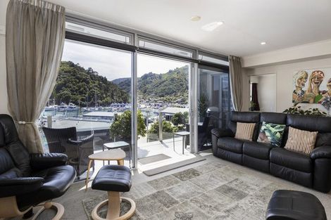Photo of property in Oxleys Rock Apartments, 303/6 London Quay, Picton, 7220