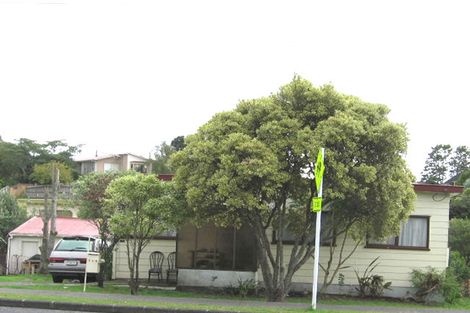 Photo of property in 114b Colwill Road, Massey, Auckland, 0614