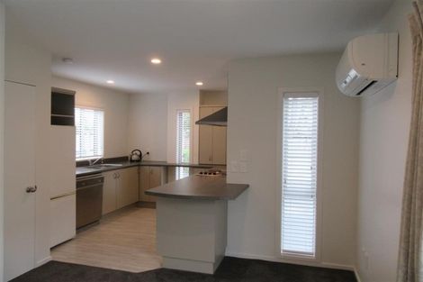 Photo of property in 10 Champion Street, Edgeware, Christchurch, 8013