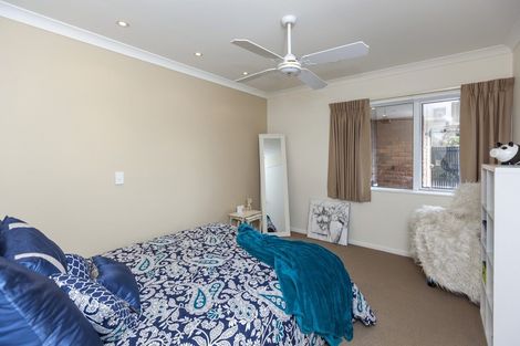 Photo of property in 2 Cascade Way, Paraparaumu, 5032