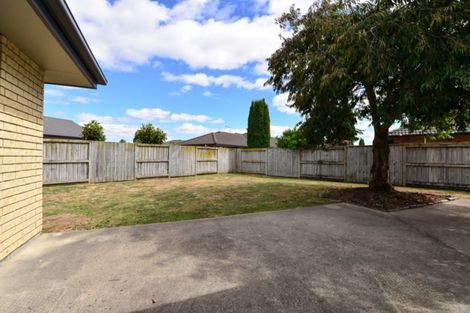 Photo of property in 77 Farringdon Avenue, Rototuna North, Hamilton, 3210