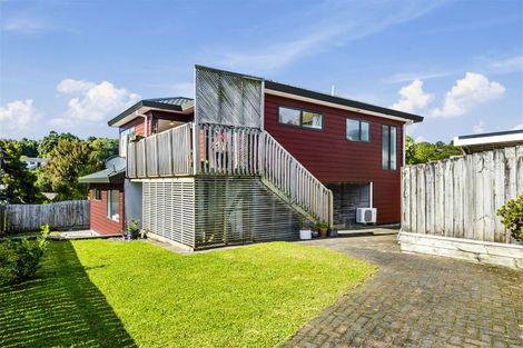 Photo of property in 2/11a Agincourt Street, Glenfield, Auckland, 0629