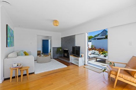 Photo of property in 1/46 Matipo Road, Mairangi Bay, Auckland, 0630