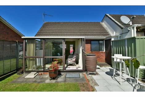 Photo of property in 10 Bellbird Place, Orewa, 0931