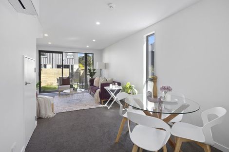 Photo of property in 32 John Street, Stokes Valley, Lower Hutt, 5019