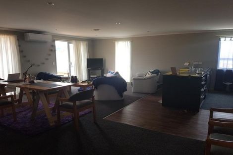 Photo of property in 12 Gibboney Place, Pokeno, 2402