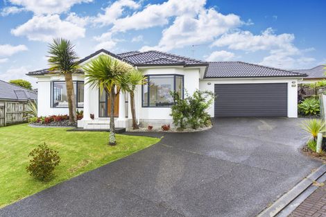 Photo of property in 28 Carnelian Court, Westgate, Auckland, 0614