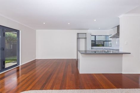 Photo of property in 12b Bluefin Way, West Harbour, Auckland, 0618