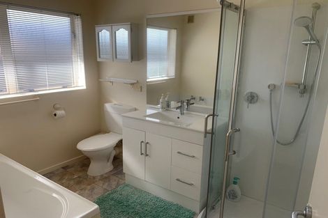 Photo of property in 502 Great South Road, Rosehill, Papakura, 2113