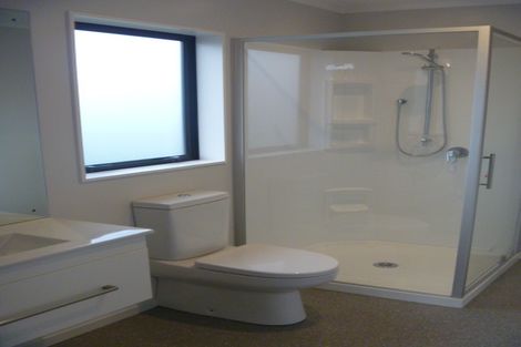 Photo of property in 13 Muirhill Place, Pokeno, 2402