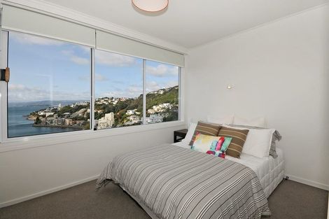 Photo of property in 9/2 Oriental Terrace, Mount Victoria, Wellington, 6011
