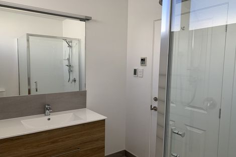 Photo of property in 323 Cambridge Terrace, Christchurch Central, Christchurch, 8013