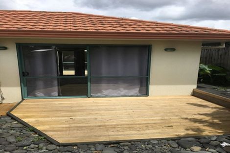 Photo of property in 1/41 Ennis Avenue, Pakuranga Heights, Auckland, 2010