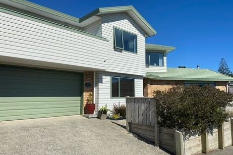 Photo of property in 3 Duncan Street, Tawa, Wellington, 5028