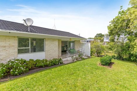 Photo of property in 2/14 Pegler Drive, Howick, Auckland, 2014