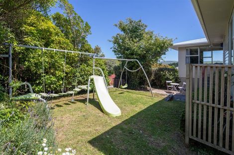Photo of property in 27 Lomita Road, Johnsonville, Wellington, 6037